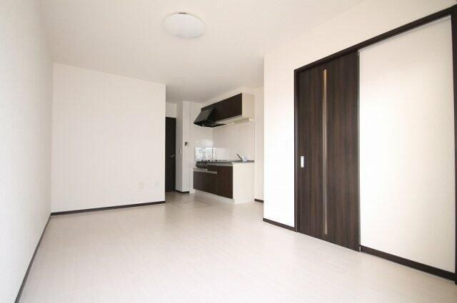  関西本線（東海）/春田駅 徒歩11分 1-2階 築15年