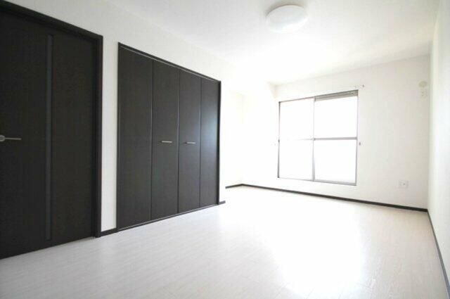  関西本線（東海）/春田駅 徒歩11分 1-2階 築15年