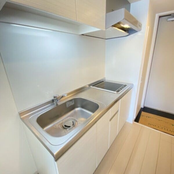  名古屋臨海高速鉄道<あおなみ線>/ささしまライブ駅 徒歩8分 2階 築6年