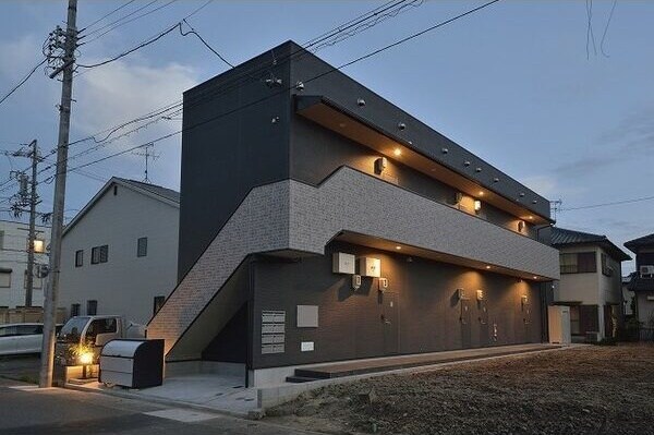  東海道本線/尾頭橋駅 徒歩12分 1階 築10年