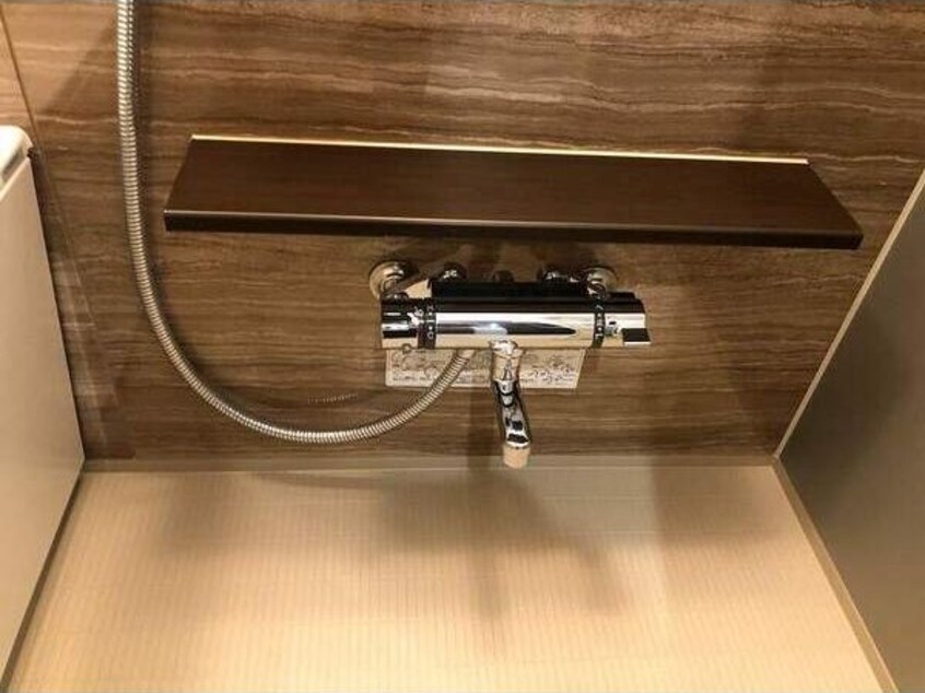  プレサンスレイズ金山アクス