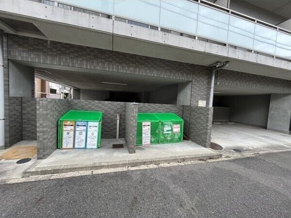 専用ごみ置き場 エルスタンザ東別院