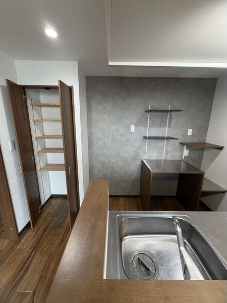  フローネル六番町