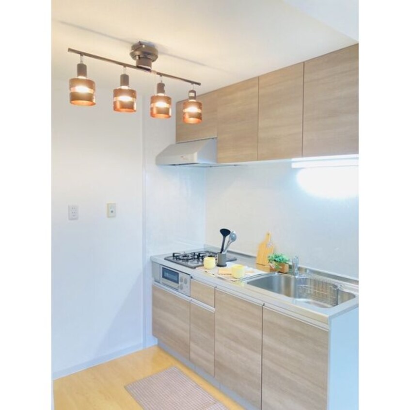 ※写真は同じマンションの違う部屋のものになります。 シャンブルナルカワ