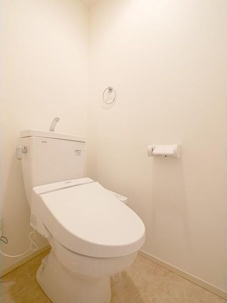  名古屋市営地下鉄東山線/新栄町駅 徒歩9分 7階 築10年