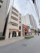 Atともえの外観