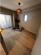  ポルタニグライースト