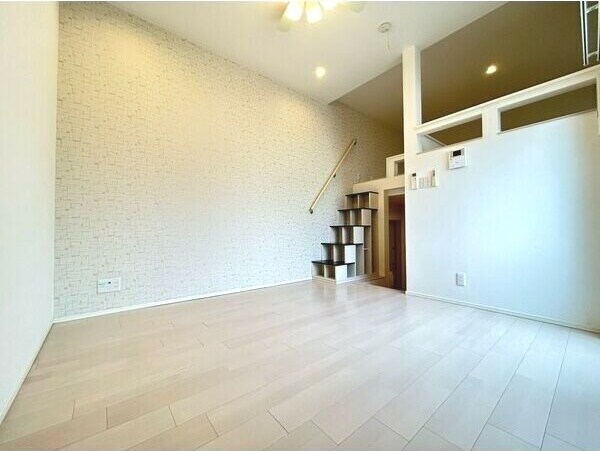  名古屋市営地下鉄東山線/岩塚駅 徒歩5分 2階 築8年