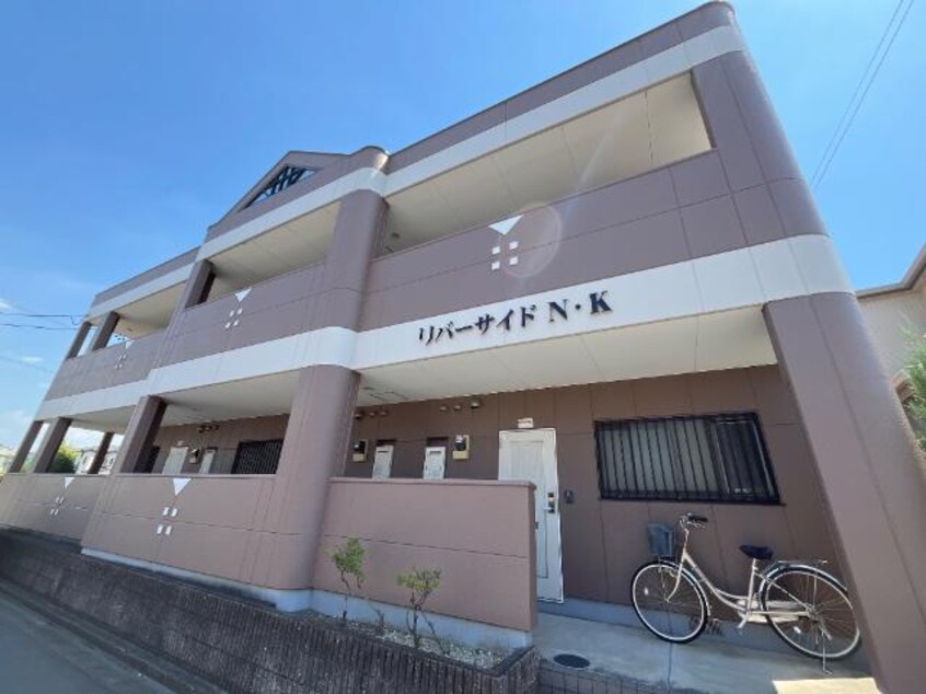 外観写真（昼） リバーサイドＮ・Ｋ