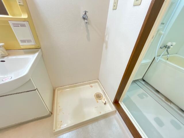 洗濯機置場 リバーサイドＮ・Ｋ