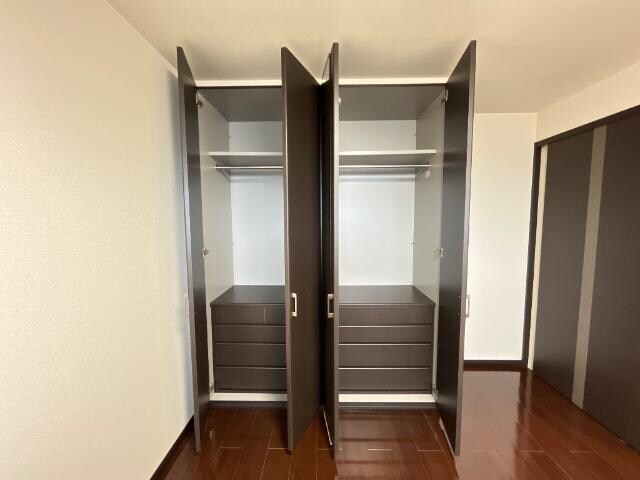 クローゼット ブルーローズ