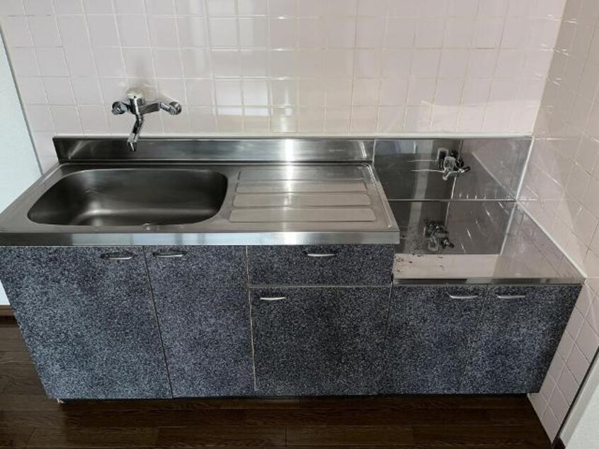 キッチン リバーサイドＮ・Ｋ