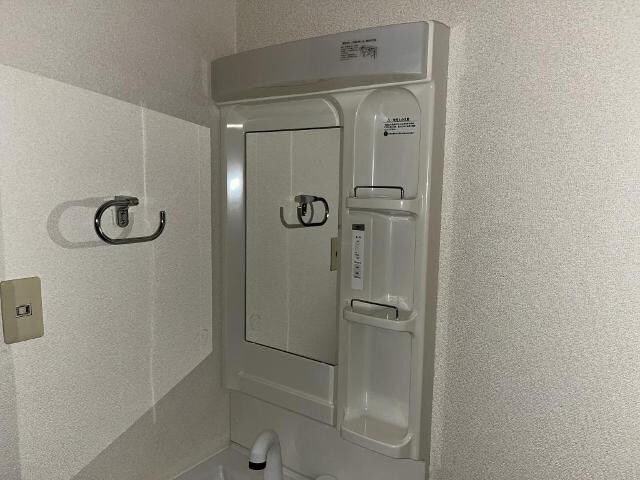 洗面台ミラーキャビネット リバーサイドＮ・Ｋ