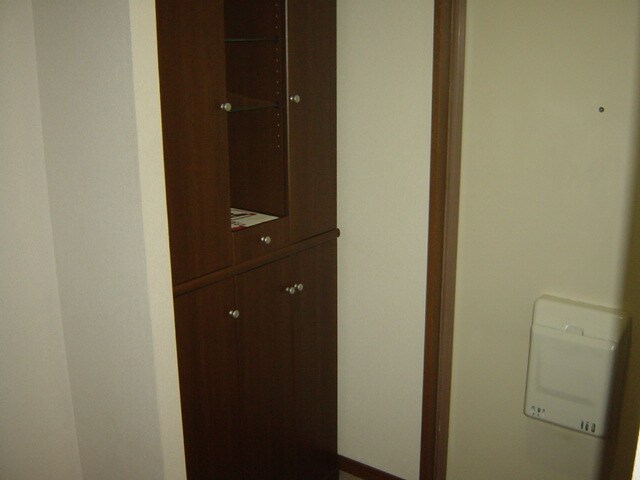 玄関（イメージ） マロンステージＢ棟