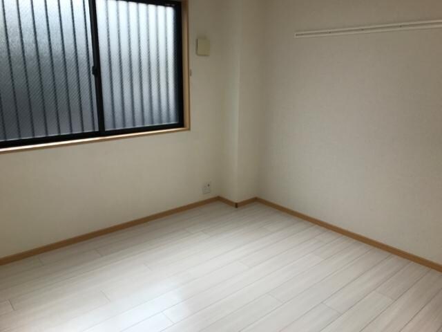 洋室 アーバンフローラ