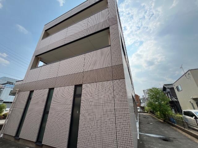 外観写真（昼） エメラルド・ノービレⅠ