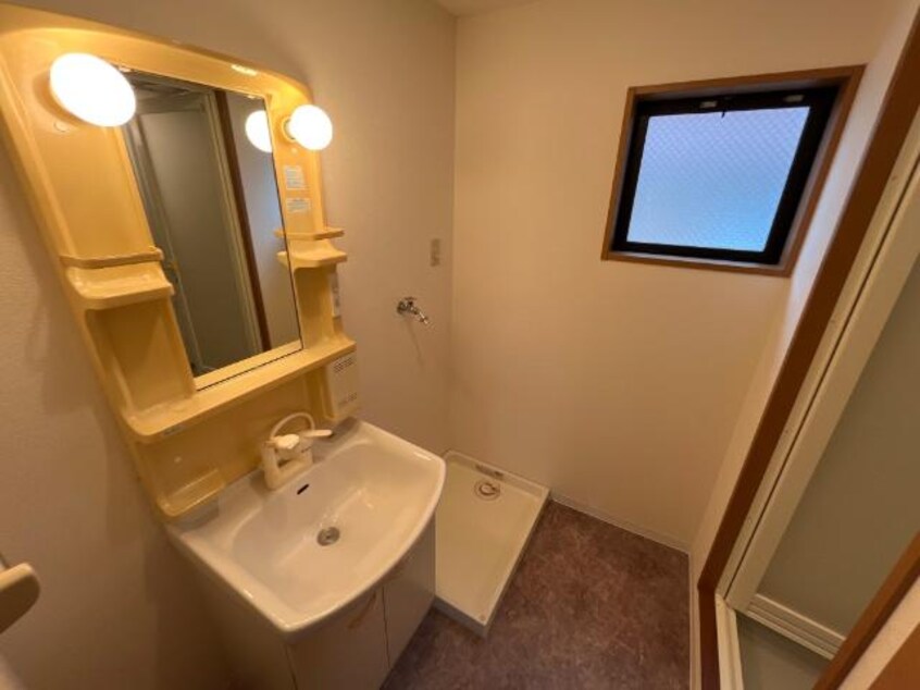 洗面 エメラルド・ノービレⅢ