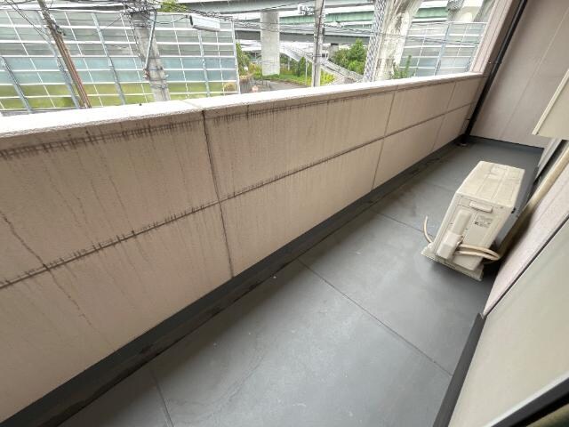 ベランダ エメラルド・ノービレⅢ