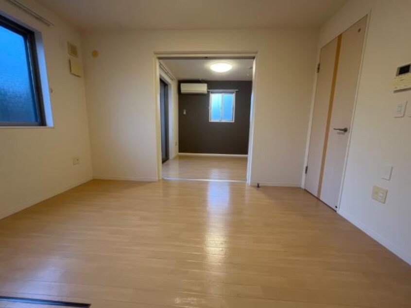 ダイニング プレザンス・カメリア