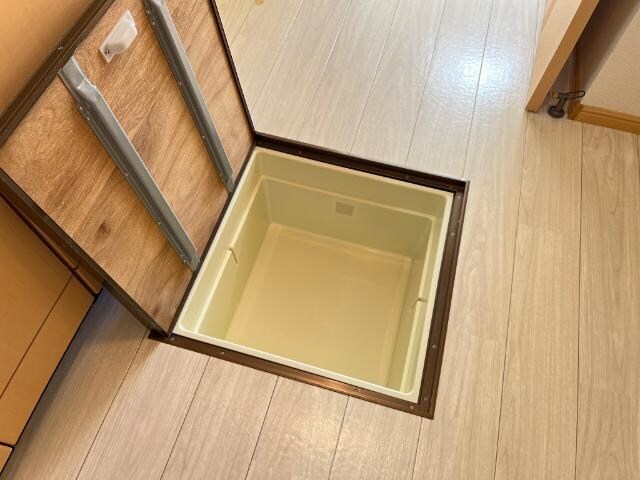 床下収納 ウェル　ＩＺＵＭＩ