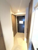 ※写真は同じマンションの違う部屋のものになります。 名古屋市営地下鉄桜通線/高岳駅 徒歩1分 15階 築17年