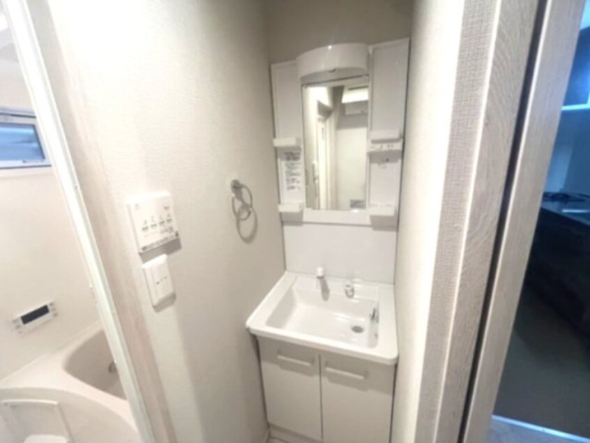  名古屋市営地下鉄東山線/本山駅 徒歩2分 1階 1年未満