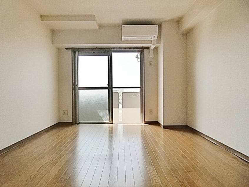  レージュ　ウエスト