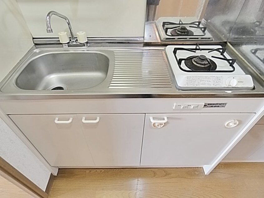  レージュ　ウエスト