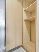  レージュ　ウエスト