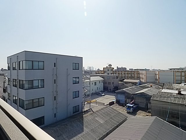  レージュ　ウエスト