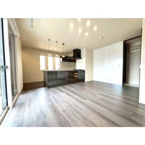  東海道本線/刈谷駅 徒歩13分 1階 1年未満