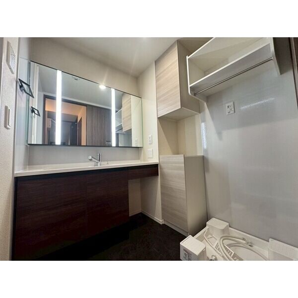  東海道本線/刈谷駅 徒歩13分 1階 1年未満