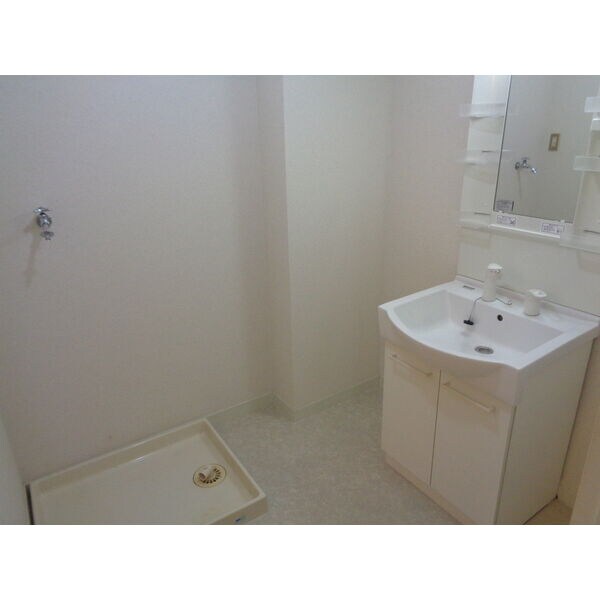  名古屋市営地下鉄東山線/上社駅 徒歩22分 1階 築37年