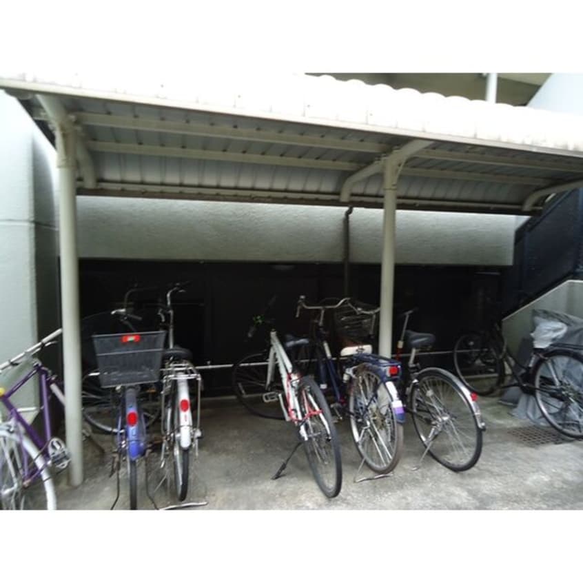  名古屋市営地下鉄東山線/星ヶ丘駅 徒歩9分 3階 築35年