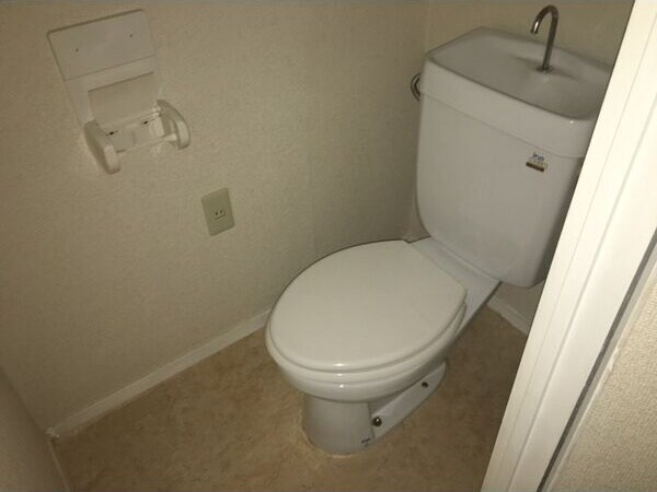  名古屋市営地下鉄名港線/六番町駅 徒歩5分 7階 築40年