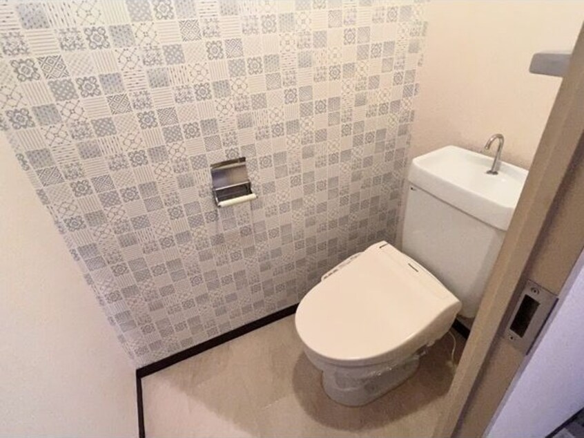  名古屋市営地下鉄鶴舞線/上前津駅 徒歩6分 6階 築37年