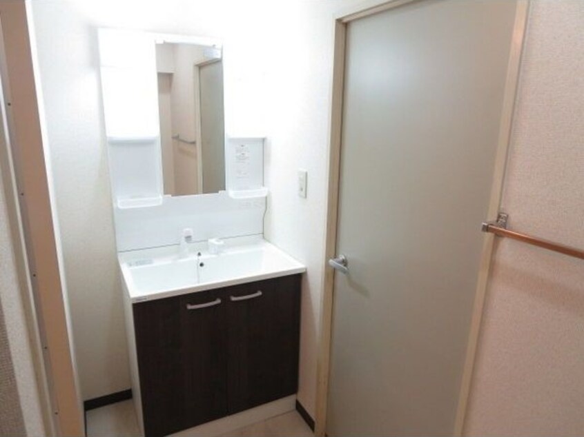  名古屋市営地下鉄鶴舞線/上前津駅 徒歩6分 6階 築37年