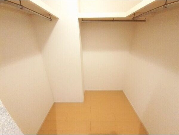  東海道本線・山陽本線<JR神戸線>/甲子園口駅 徒歩18分 1階 築11年