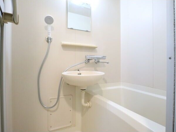  名古屋市営地下鉄東山線/新栄町駅 徒歩13分 2階 築35年