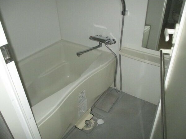  名古屋市営地下鉄桜通線/高岳駅 徒歩1分 2階 築18年