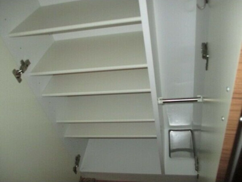  名古屋市営地下鉄桜通線/高岳駅 徒歩1分 2階 築18年