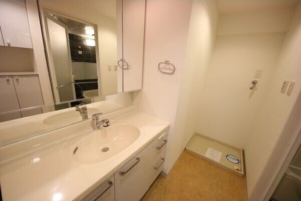  名古屋市営地下鉄桜通線/久屋大通駅 徒歩7分 4階 築20年