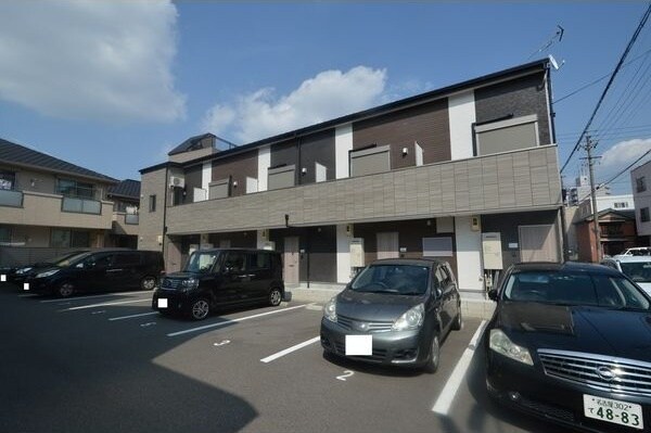  東海道本線/尾頭橋駅 徒歩10分 1階 築8年