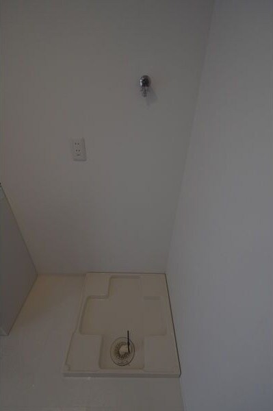  東海道本線/尾頭橋駅 徒歩10分 1階 築8年