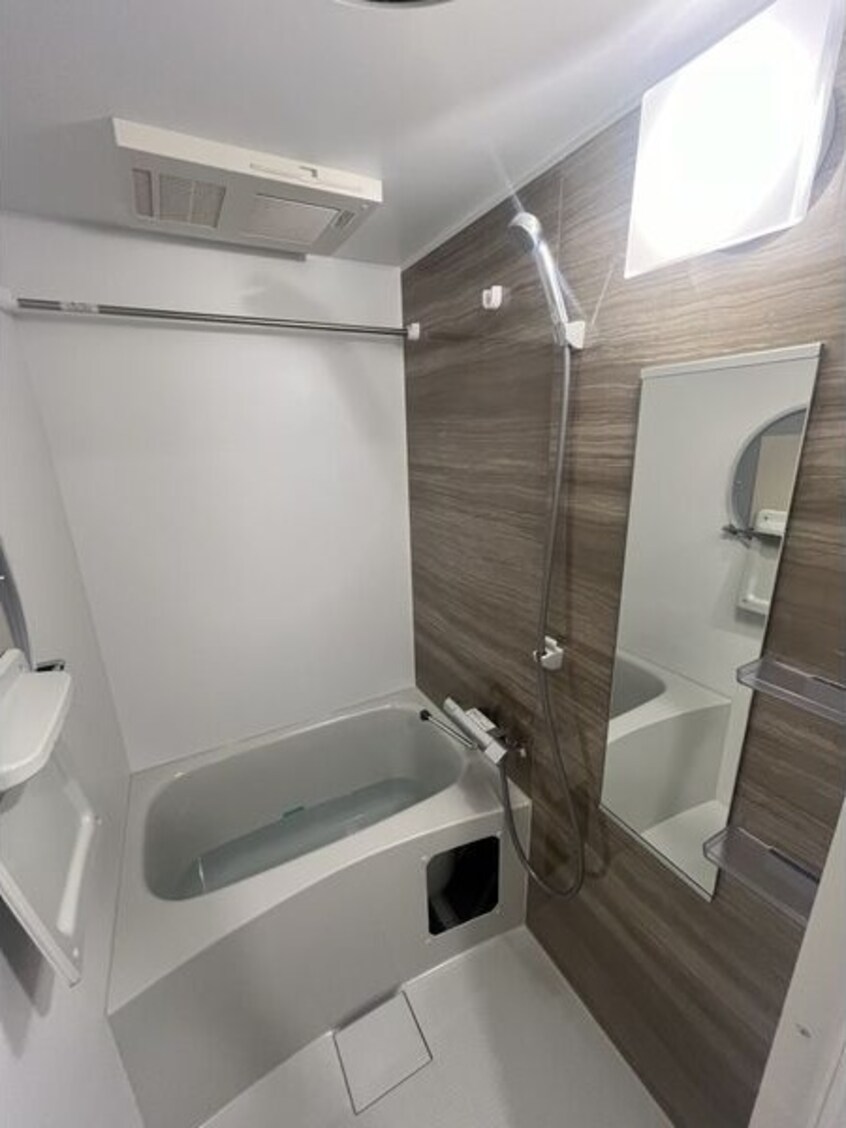  東海道本線/尾頭橋駅 徒歩10分 2階 築1年