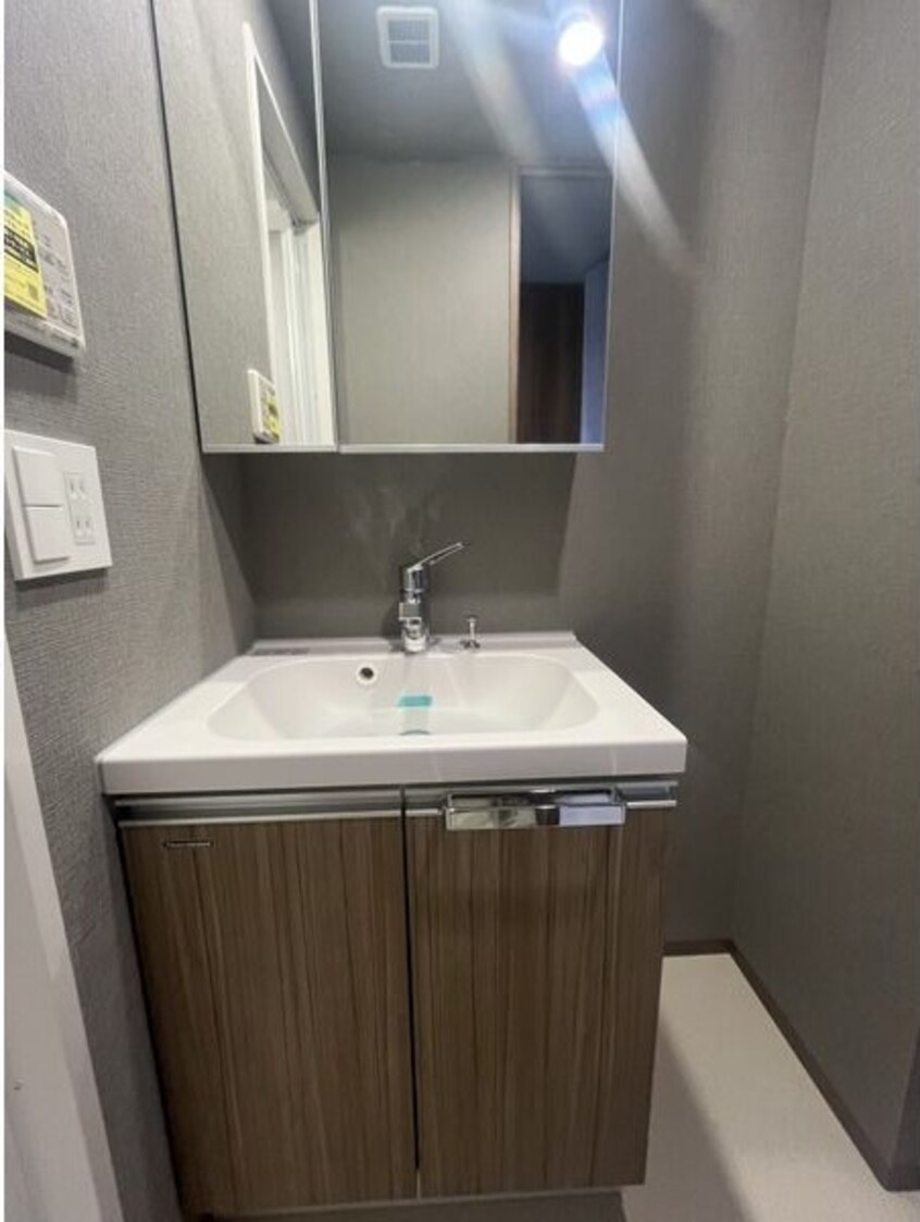  東海道本線/尾頭橋駅 徒歩10分 2階 築1年