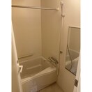 ※写真は同じマンションの違う部屋のものになります。 名古屋市営地下鉄名港線/六番町駅 徒歩2分 3階 築20年