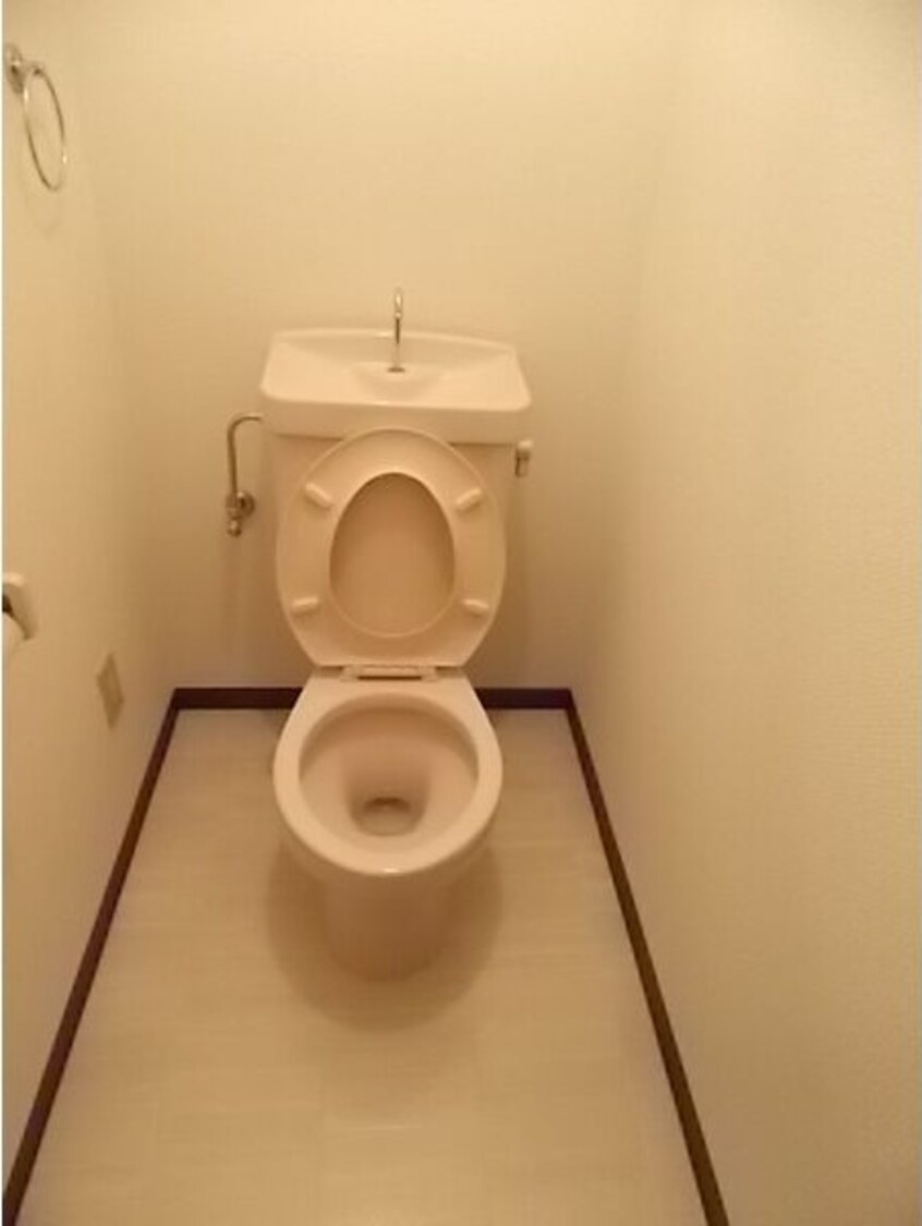  名古屋市営地下鉄名城線/大曽根駅 徒歩8分 3階 築31年