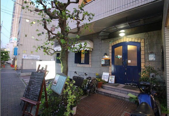 イル・ド・フランス(その他飲食（ファミレスなど）)まで572m 名古屋市営地下鉄東山線/池下駅 徒歩5分 1階 築18年