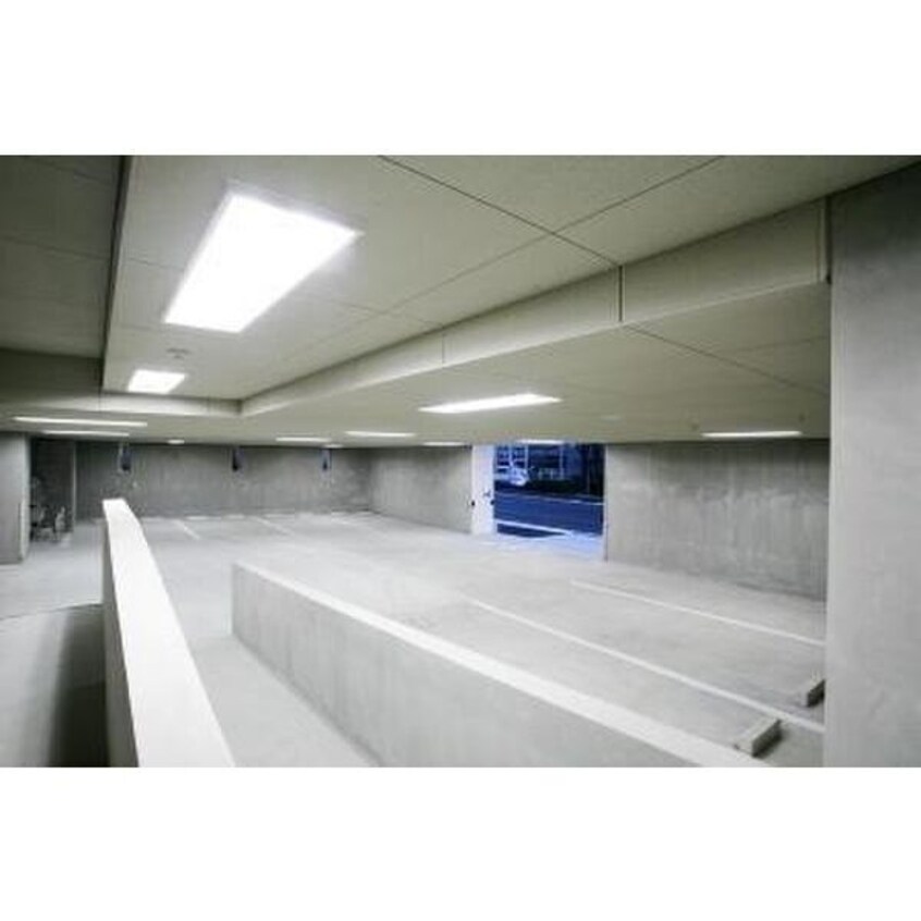  グラン・アベニュー本郷